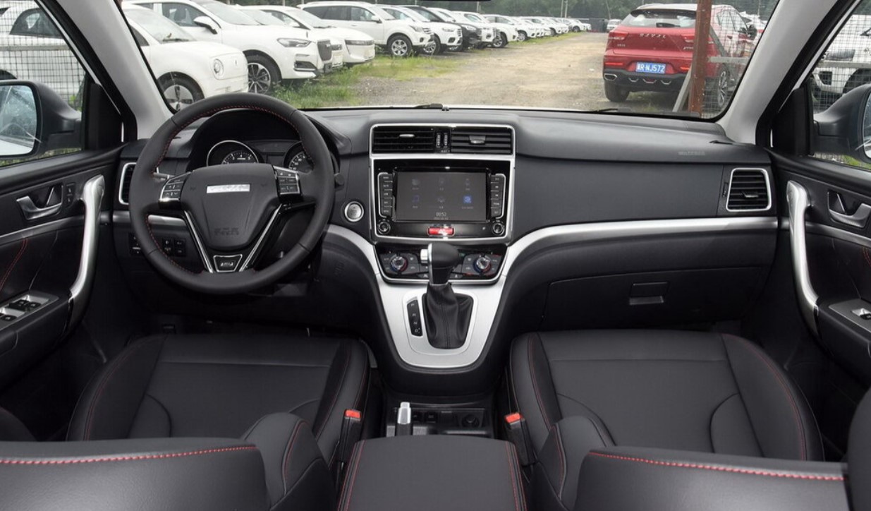 Фото салона Haval M6