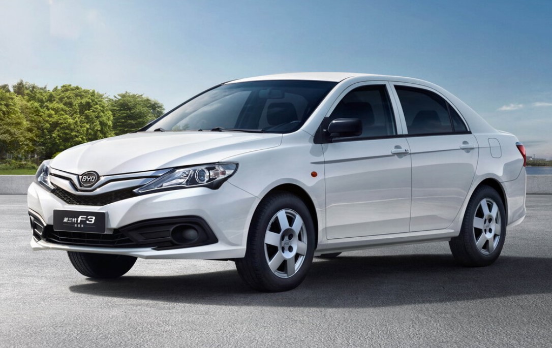 Фото BYD F3