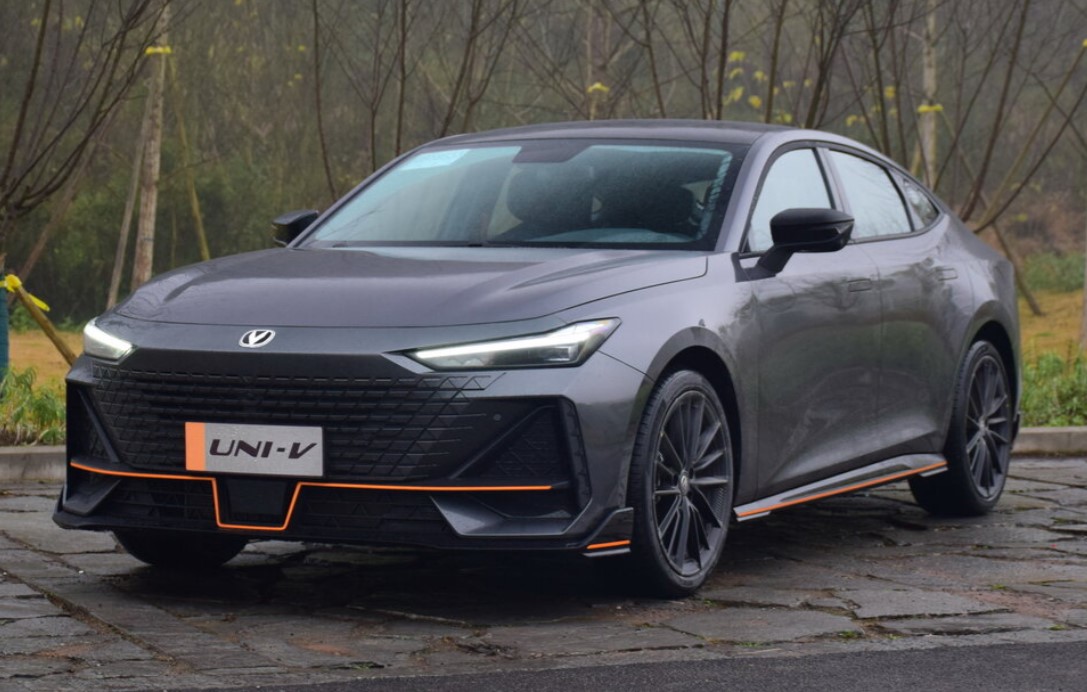 Фото Changan UNY-V