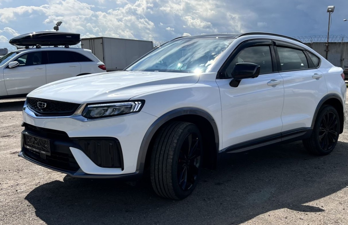 Фото Geely Tugella
