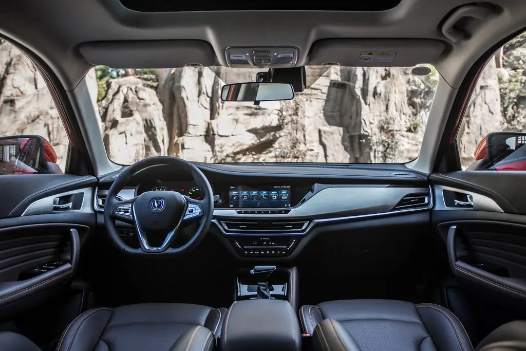 Changan CS35 Plus Интерьер