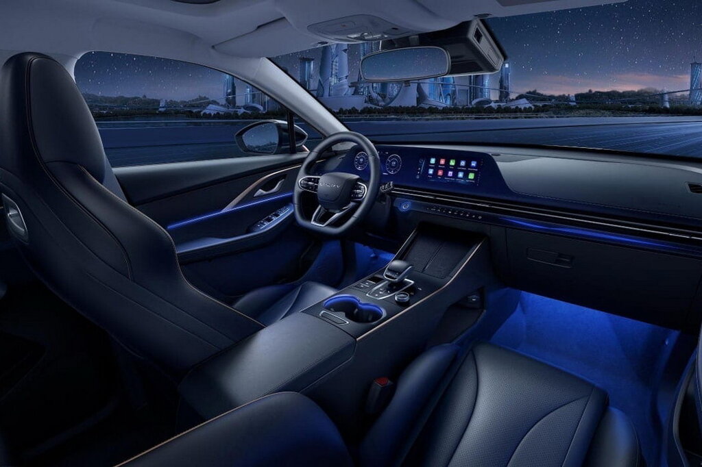 Omoda C5 Салон